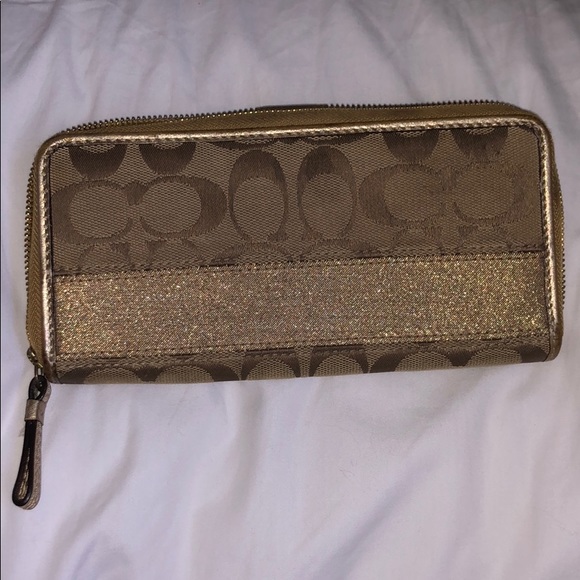 Authentic Coach Wallet - Picture 4 of 4
